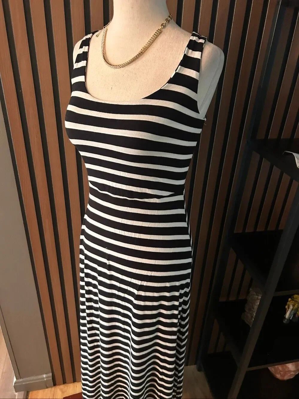 Old Navy Womens Sleeveless Black White Striped Tank  Maxi Dress Casual to the an